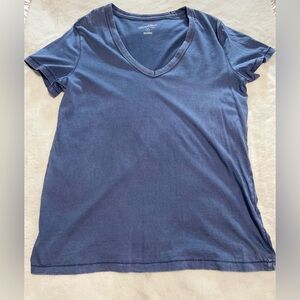 Universal Thread V-Neck T-Shirt